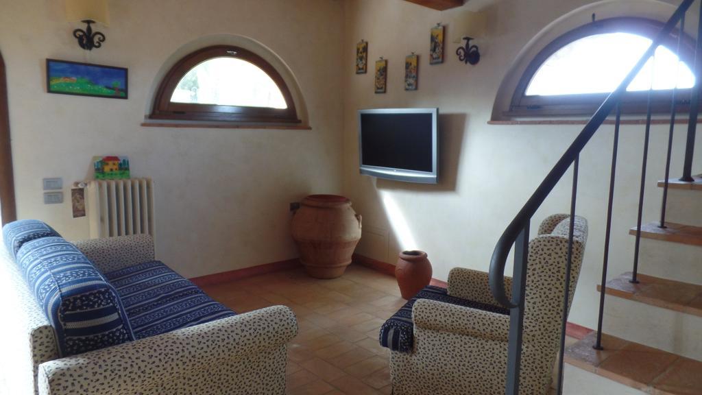 Il Fienile Holiday Home Le Fornacette Dış mekan fotoğraf