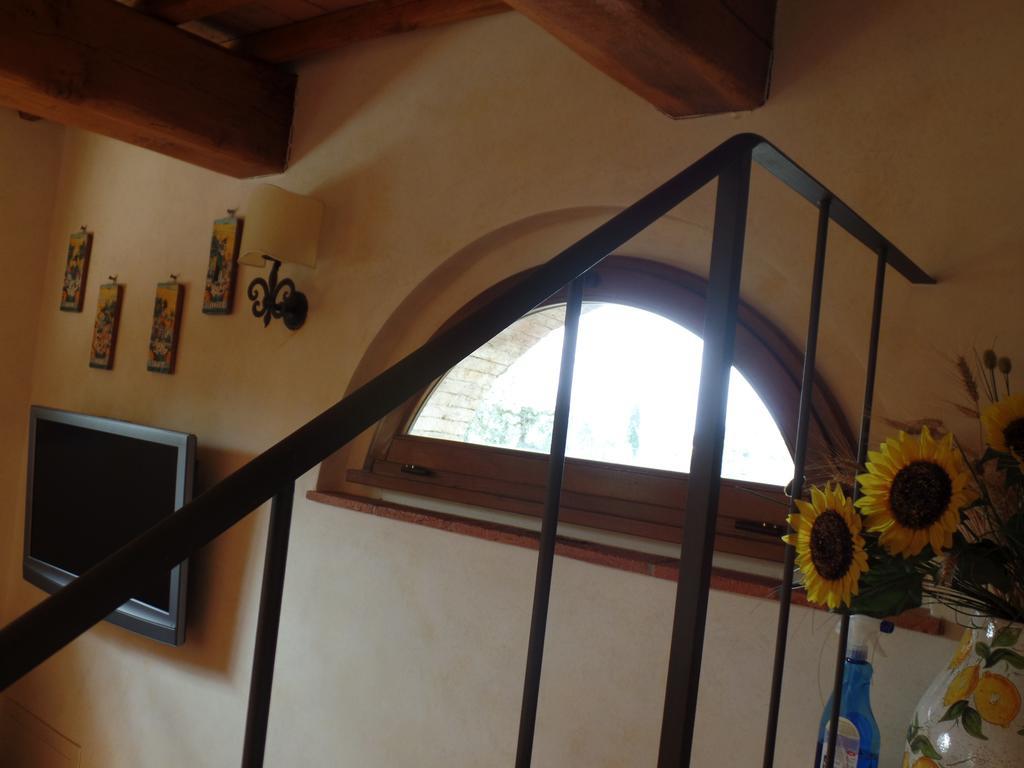 Il Fienile Holiday Home Le Fornacette Dış mekan fotoğraf