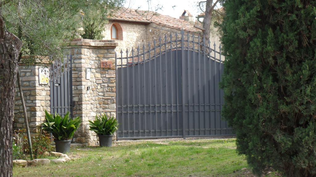 Il Fienile Holiday Home Le Fornacette Dış mekan fotoğraf